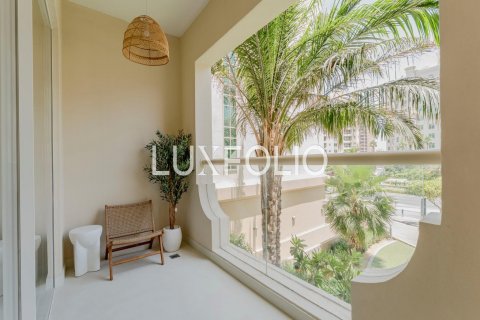 Apartment in Palm Jumeirah, Dubai, UAE 2 bedrooms, 147 sq.m. № 627321 - photo 26