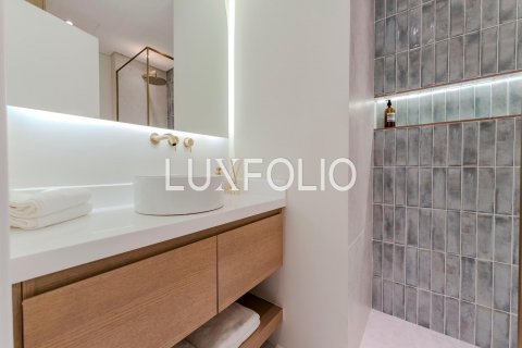 Apartment in Palm Jumeirah, Dubai, UAE 2 bedrooms, 147 sq.m. № 627321 - photo 18