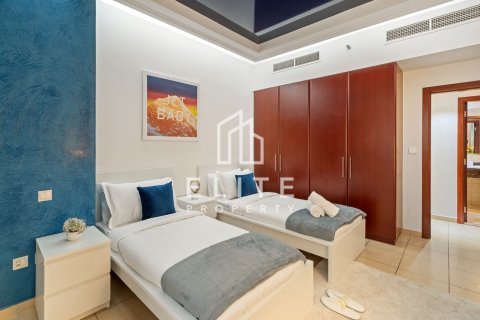 Huoneisto Jumeirah Beach Residence, Dubai, Arabiemiraatit 3 makuuhuonetta, 173 m2 № 762894 - kuva 10