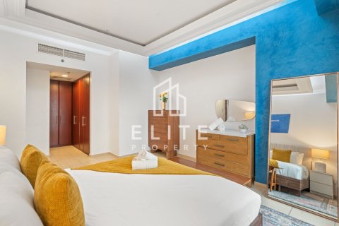 Huoneisto Jumeirah Beach Residence, Dubai, Arabiemiraatit 3 makuuhuonetta, 173 m2 № 762894 - kuva 17