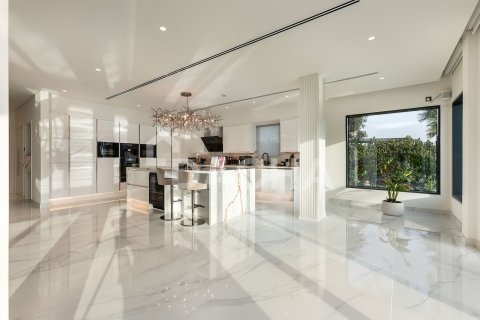 Villa til salgs i Jumeirah Islands, Dubai, Emiratene 5 soverom, 604 kvm Nr. 763123 - Foto 8