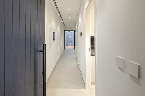 Řadový dům v Tilal City, Sharjah, SAE 4 ložnice, 247.21 m² Č.: 748397 - fotografie 14