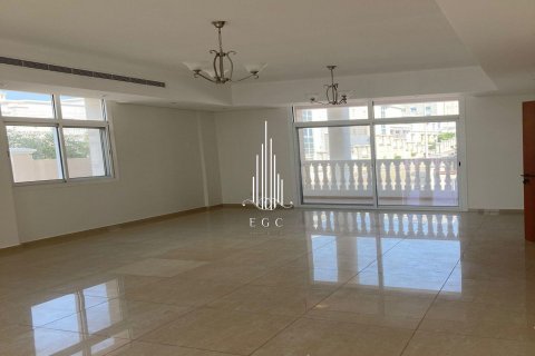 Villa itt: Khalifa City, Abu Dhabi, EAE, 7 hálószoba, 519 m², azonosító: 533089 - fénykép 2