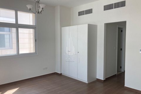 Villa itt: Khalifa City, Abu Dhabi, EAE, 7 hálószoba, 519 m², azonosító: 533089 - fénykép 7