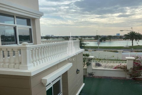 Villa itt: Khalifa City, Abu Dhabi, EAE, 7 hálószoba, 519 m², azonosító: 533089 - fénykép 9