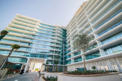 Apartment i Al Raha Beach, Abu Dhabi, UAE 2 soveværelser, 127.6 kvm № 410372