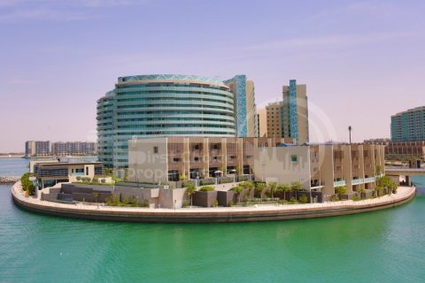 Apartamento em Al Raha Beach, Abu Dhabi, EAU 4 quartos, 235.7 m2 № 410371