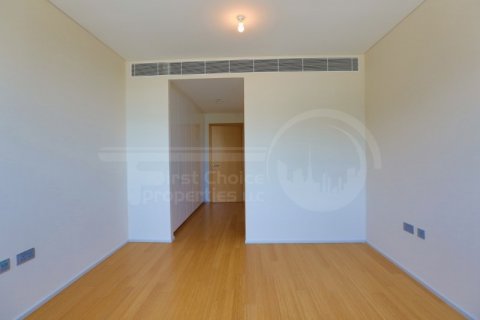 Apartment in Al Raha Beach, Abu Dhabi, UAE 4 bedrooms, 235.7 sq.m. № 410371 - photo 11