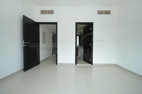 Huvila Al Reef, Abu Dhabi, Arabiemiraatit 4 makuuhuonetta, 265.3 m2 № 410370 - kuva 9