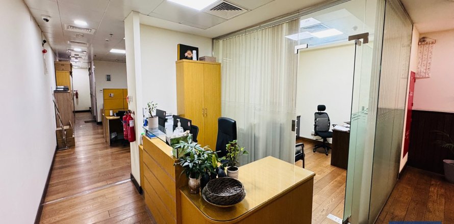 Warenhuis in Al Quoz, Dubai, VAE 818 vr.m. nr 704703