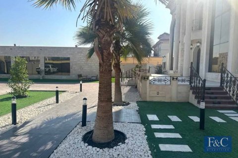Villa te huur in Al Barsha, Dubai, VAE 6 slaapkamers, 1394 vr.m., nr 704701 - foto 7