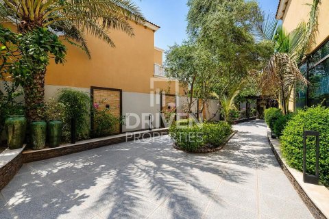 Jumeirah Park, Dubai, UAE의 판매용 빌라 침실 5개, 932.28제곱미터 번호 767352 - 사진 30