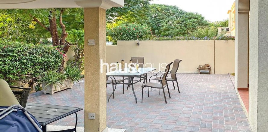Villa i The Springs, Dubai, UAE 2 soveværelser, 167 kvm № 626997