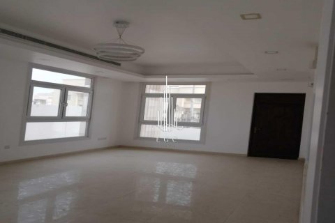Villa til leie i Mohamed Bin Zayed City, Abu Dhabi, Emiratene 8 soverom, 696.8 kvm Nr. 482241 - Foto 2