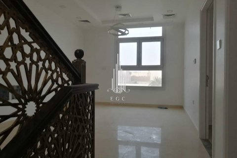 Mohamed Bin Zayed City, Abu Dhabi, BAE’de kiralık villa 4 yatak odası, 511 m&sup2; No 482240 - fotoğraf 10
