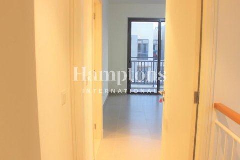 Casa urbana para arrendamento em Dubai Hills Estate, Dubai, EAU 3 quartos, 193.98146400 m2 № 710486 - foto 3