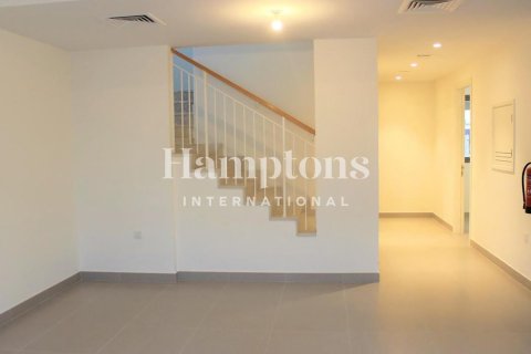 Casa urbana para arrendamento em Dubai Hills Estate, Dubai, EAU 3 quartos, 193.98146400 m2 № 710486 - foto 7