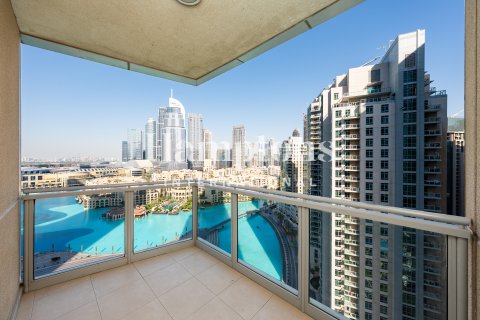 דירה ב Downtown Dubai (Downtown Burj Dubai), Dubai, איחוד האמירויות 2 חדרי שינה, 151.339 מ