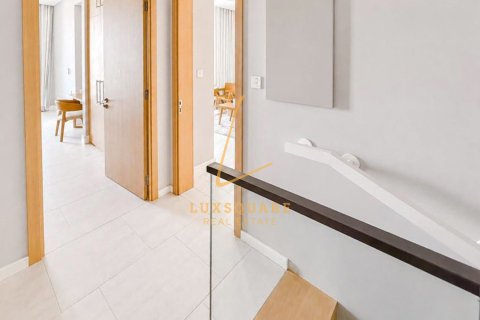 Apartament de închiriat în Business Bay, Dubai, EAU 2 dormitoare, 173 mp.  №740668 - poză 11