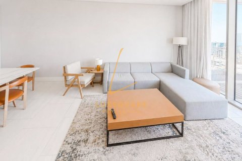 Apartament de închiriat în Business Bay, Dubai, EAU 2 dormitoare, 173 mp.  №740668 - poză 2