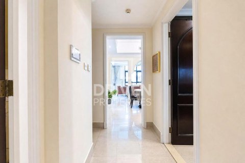 Apartament në Downtown Dubai (Downtown Burj Dubai), Emiratet e Bashkuara Arabe 2 dhoma gjumi, 143.81 m2. № 762583 - Foto 23
