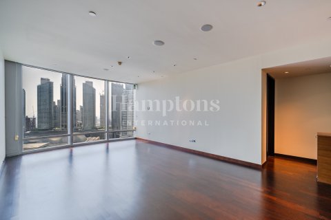 Apartmen di Burj Khalifa, Dubai, UAE 2 bilik tidur, 152.26801700 meter persegi № 720771 - foto 9