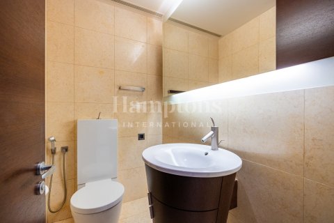 Apartmen di Burj Khalifa, Dubai, UAE 2 bilik tidur, 152.26801700 meter persegi № 720771 - foto 13