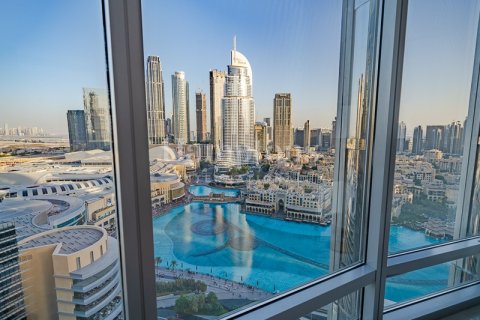 Apartmen di Burj Khalifa, Dubai, UAE 2 bilik tidur, 152.26801700 meter persegi № 720771 - foto 3