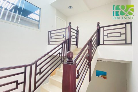Vilë në Al Jazirah Al Hamra, Ras Al Khaimah, Emiratet e Bashkuara Arabe 3 dhoma gjumi, 260.1 m2. № 497445 - Foto 6