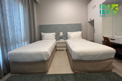 Vilë në Al Jazirah Al Hamra, Ras Al Khaimah, Emiratet e Bashkuara Arabe 3 dhoma gjumi, 260.1 m2. № 497445 - Foto 18
