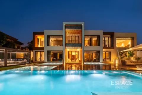 Villa i Palm Jumeirah, Dubai, Emiratene 5 soverom, 929 kvm nr. 738346