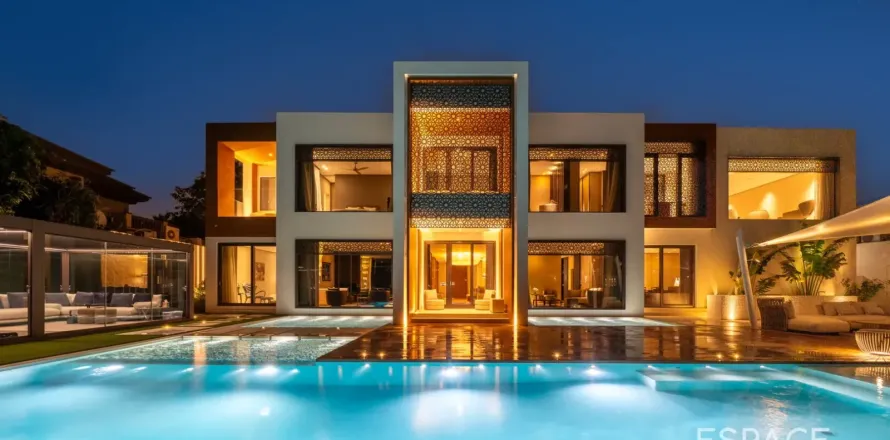 וילה ב Palm Jumeirah, Dubai, איחוד האמירויות 5 חדרי שינה, 929 מ"ר מספר 738346
