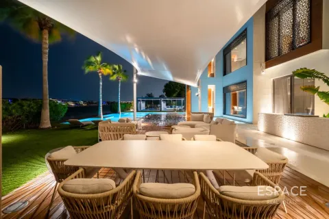 וילה להשכרה ב Palm Jumeirah, Dubai, איחוד האמירויות  5 חדרי שינה, 929 מ"ר, מספר 738346 - תמונה 17