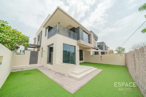 וילה ב Dubai Hills Estate, Dubai, איחוד האמירויות 5 חדרי שינה, 254 מ