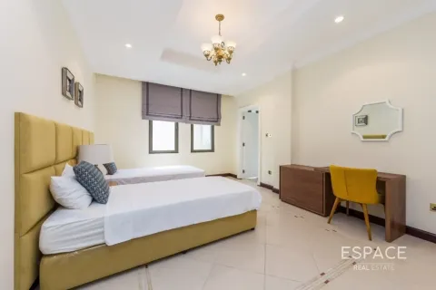 Vila u Palm Jumeirah, Dubai, UAE 4 spavaćih soba, 622 m2 Br. 649652 - fotografija 6
