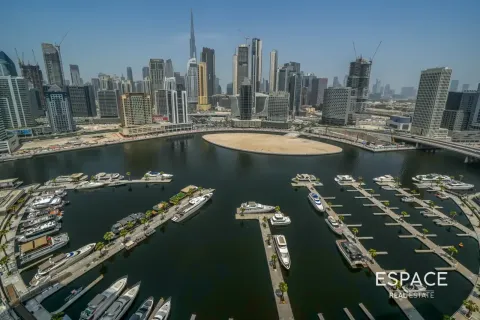 دوبلکس در Business Bay، Dubai ، امارات متحده عربی 4 خوابه ، 949 متر مربع.  شماره 649653