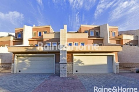 Kuća u nizu u gradu Motor City, Dubai, UAE 4 spavaće sobe, 373.5 m2 Br. 578767 - Slika 26