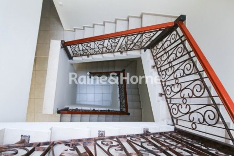 Kuća u nizu u gradu Motor City, Dubai, UAE 4 spavaće sobe, 373.5 m2 Br. 578767 - Slika 13