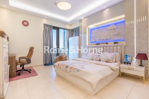 Apartment til salg i Downtown Dubai (Downtown Burj Dubai), Dubai, UAE 2 soveværelser, 155.8 kvm № 578764 - foto 21