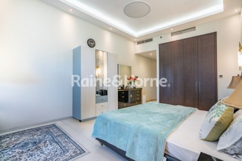 Apartment til salg i Downtown Dubai (Downtown Burj Dubai), Dubai, UAE 2 soveværelser, 155.8 kvm № 578764 - foto 4