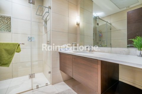 Apartment til salg i Downtown Dubai (Downtown Burj Dubai), Dubai, UAE 2 soveværelser, 155.8 kvm № 578764 - foto 17