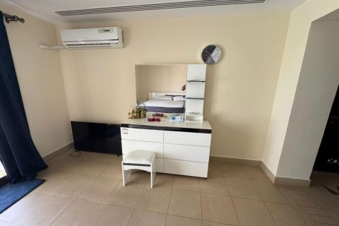 Vilë në Ras Al Khaimah, Emiratet e Bashkuara Arabe 2 dhoma gjumi, 172 m2. № 734938 - Foto 8