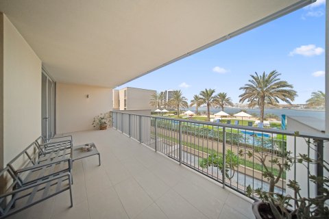 Rumah bandar di Al Raha Beach, Abu Dhabi, UAE 3 bilik tidur, 345.67 meter persegi № 749239
