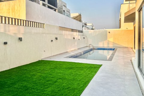 Villa zur Miete in Al Furjan, Dubai, VAE 6 Schlafzimmer, 592.59 m2 Nr. 750902 - Foto 4