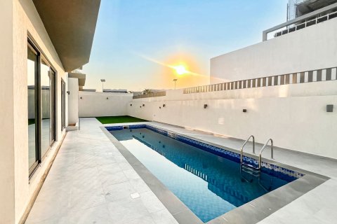 Villa zur Miete in Al Furjan, Dubai, VAE 6 Schlafzimmer, 592.59 m2 Nr. 750902 - Foto 5