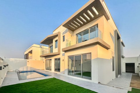Villa zur Miete in Al Furjan, Dubai, VAE 6 Schlafzimmer, 592.59 m2 Nr. 750902 - Foto 12