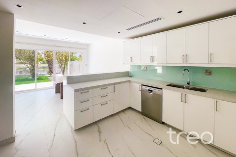The Springs, Dubai, BAE’de kiralık villa 3 yatak odası, 269.79 m² No 741134 - fotoğraf 4