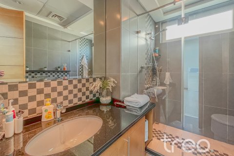 Villa in Jumeirah Park, Dubai, UAE 4 bedrooms, 386.2 sq.m. № 741136 - photo 12