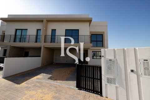 Vila na Yas Island, Abu Dhabi, UAE 643 m2, 4 spavaćih soba Br. 716180