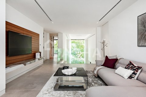 Villa Jumeirah Islands, Dubaijā, AAE 5 istabas, 571 m2 Nr. 755059 - attēls 17